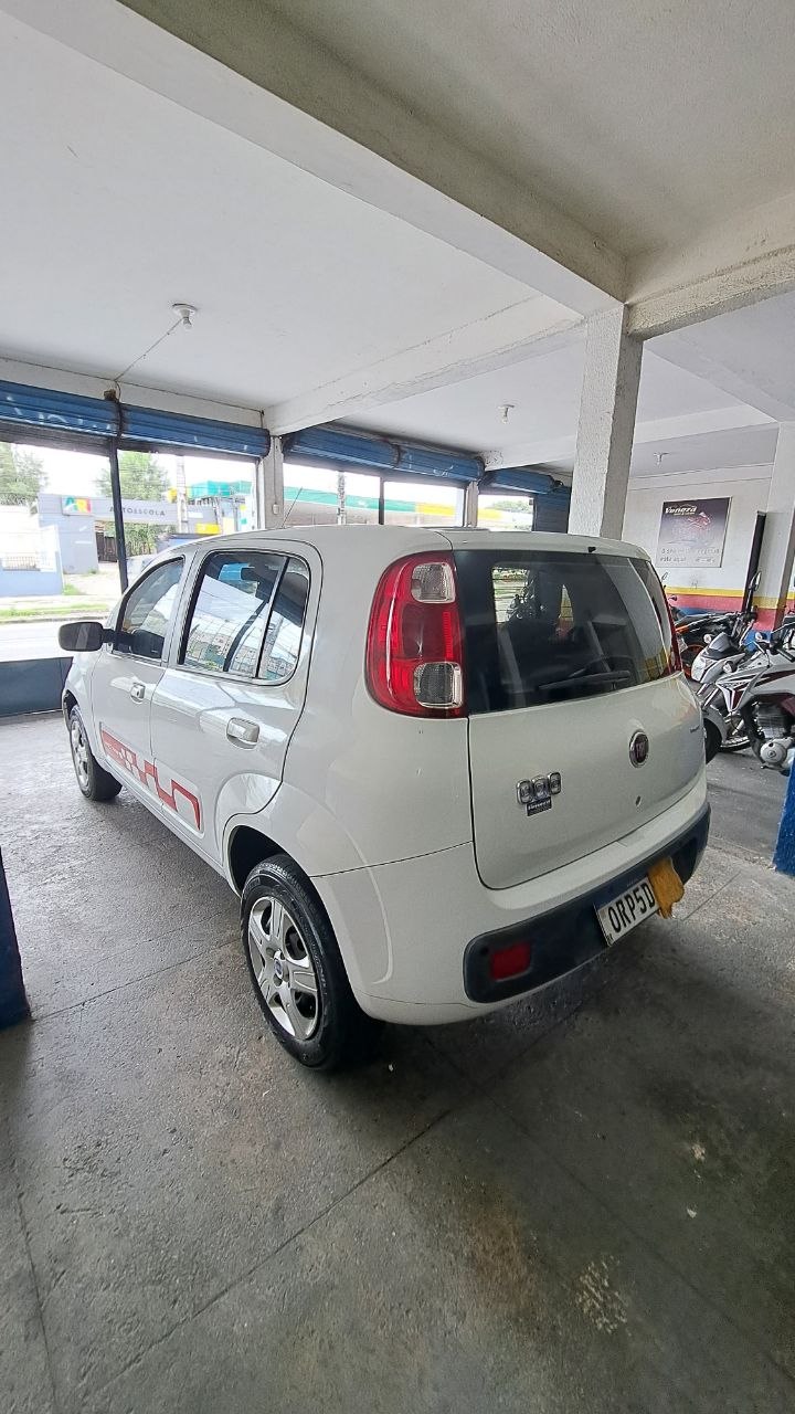 FIAT UNO 1.0 VIVACE TRASEIRA ESQUERDA